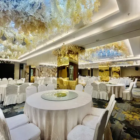 Crown Hotel