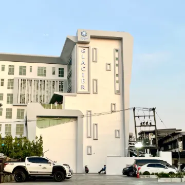 Glacier Hotel Khon Kaen Отели рядом с достопримечательностью «Туек Ком»