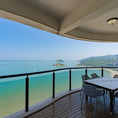 Gold Coast Left Bank Hotel