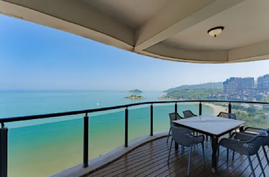 Gold Coast Left Bank Hotel Hotels near Zongbingfu