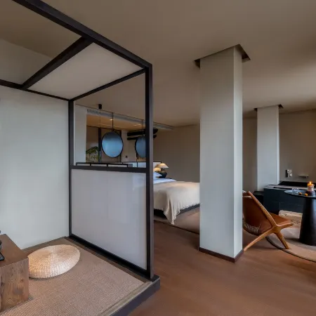 Wutong · shu Guest House (Xijiang Qianhu Miao Village Observation Platform Store)