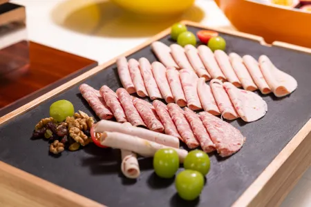 Home2 Suites by Hilton Chaozhou Отели рядом с достопримечательностью «Shantou Dongshan Lake»