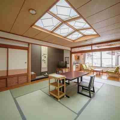 猪苗代磐梯山麓温泉　静楓亭 Rooms