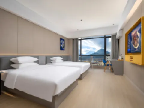 칠데이스 프리미엄 호텔 (린즈 보미) 보미 호텔