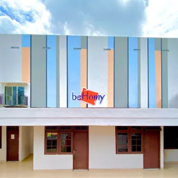 Behomy Waru Sidoarjo Hotels near Gunung Anyar