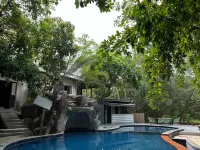 バーンブッサバー ホテル パンガン島のホテル