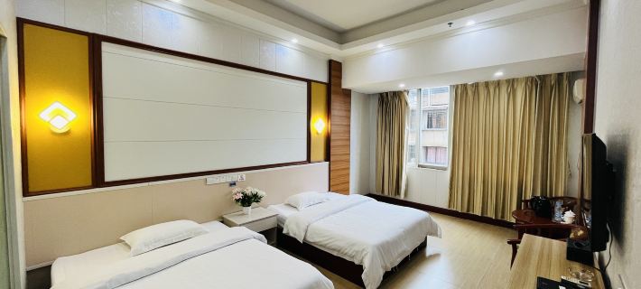 Fengzhou Hostel Hotel di Fengkai County