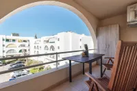 BnB Homes Stylish Apartments 50 m away from the Ocean & Lush Nature