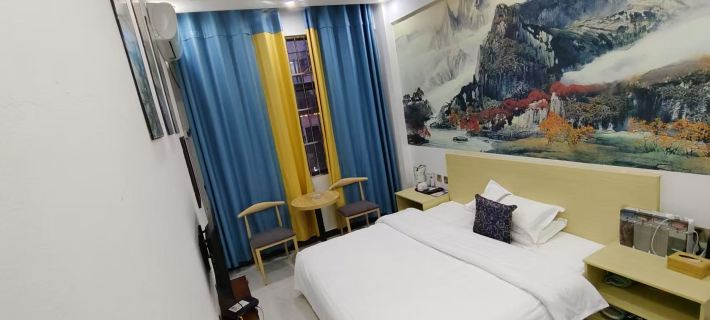 Fengqing Hengyue Business Hotel Hotele w: Powiat Fengqing