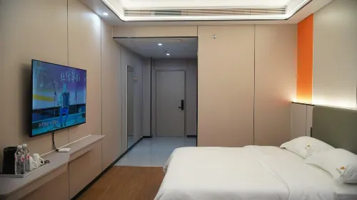 Longxin Huahui Hotel فنادق في بُوى باي