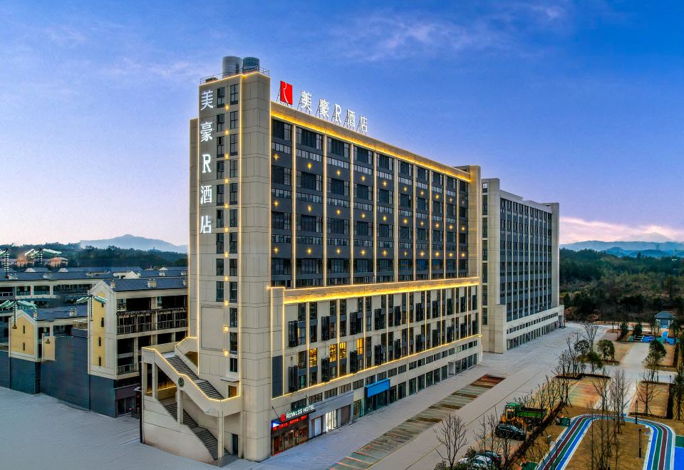 hotel overview picture
