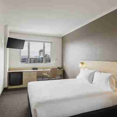 Ibis Sydney Olympic Park Rooms