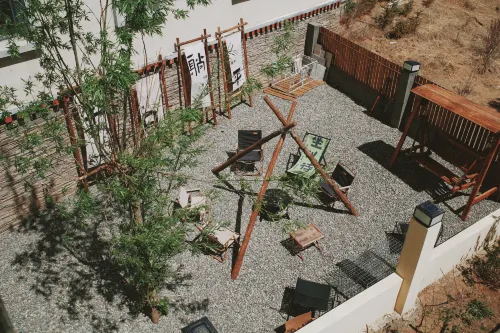 Lhasa Mountain Moon Homestay