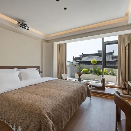 Floral Hotel·Jiuduo Hotel(Wuyuan Xiangao Ancient City Branch)