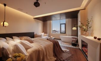 CRUE Kulilan | Oxygen Supply and Sightseeing Hotel (Shangri-La Dukezong Ancient Town Branch)