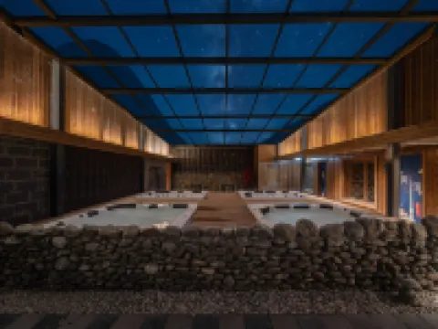 Rezen Retreat · Four Seasons Manju Hotel (Jiuzhaigou Tourist Center) Hotels in Jiuzhaigou