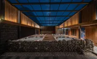 Rezen Retreat·Four Seasons Manju  Hotel (Jiuzhaigou Scenic Area)
