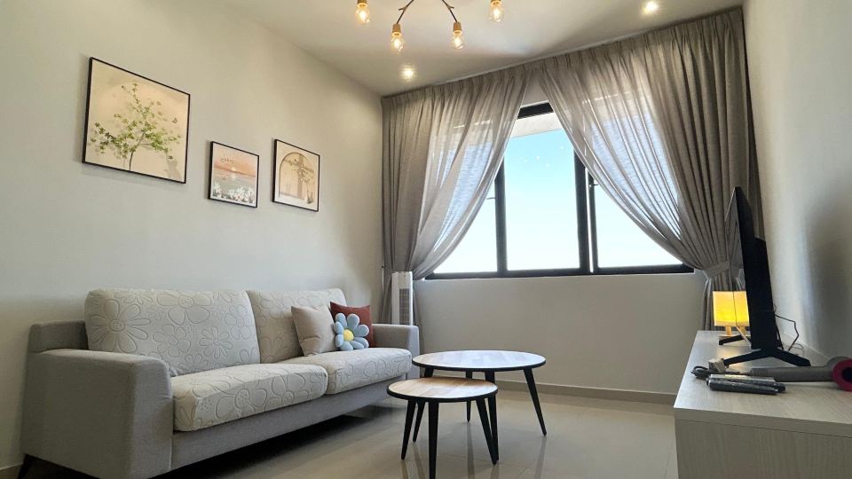 Cozy 2BR Sky Pool & Panoramic Views 1-6 Guests