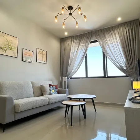 Cozy 2BR Sky Pool & Panoramic Views 1-6 Guests