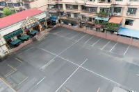 OKDAY Hotel (Jiefang Road, Lianhu Square, Hengyang) - parking