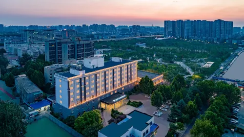 Madison Hotel Zhengzhou Agricultural University Henan Museum Hotels in Zhengzhou