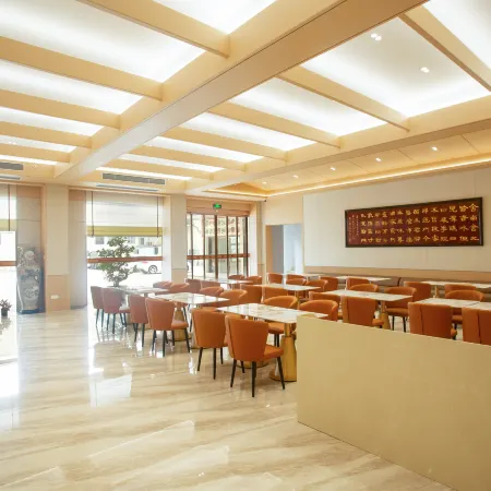 Dongshan Overseas Chinese Hotel (Jinluan Bay Beach Branch, Dongshan Island)