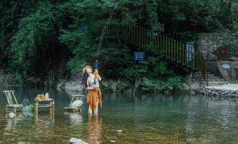 Anji Fuyun Mountain Foot · Mountain Wilderness Hot Spring Resort B&B