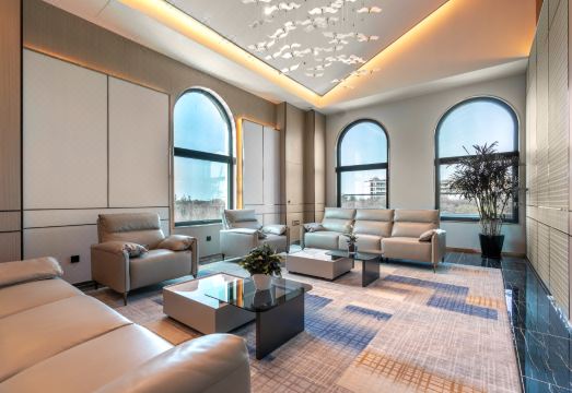 1. 상하이 싱쿵만쥐..