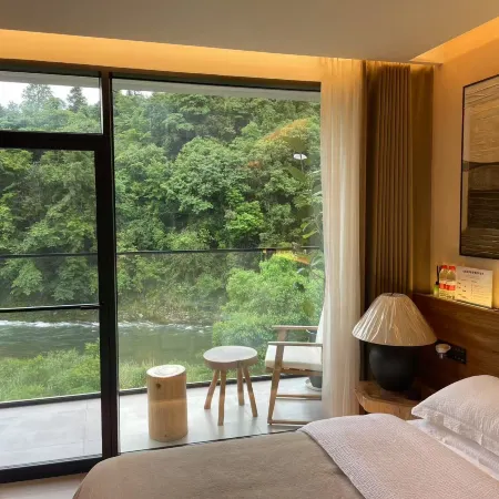 Shanweilan Scenery River View Mountain Homestay (Jiangkou Mount Fanjing Scenic Area)