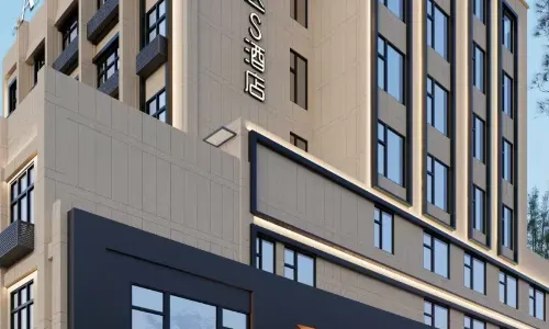 Dolanda S Hotel (South Lake Square Branch)