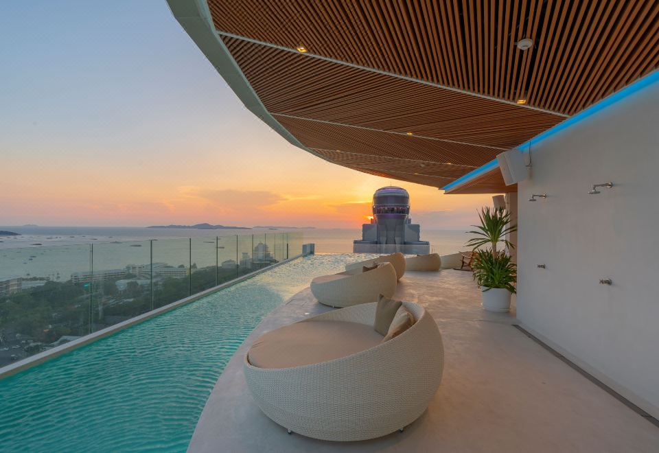 Akara Hotel Pattaya Thumbnail 4