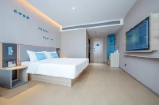 Home Inn (Zoucheng Pingyang West Road Xiangyun Square Branch)