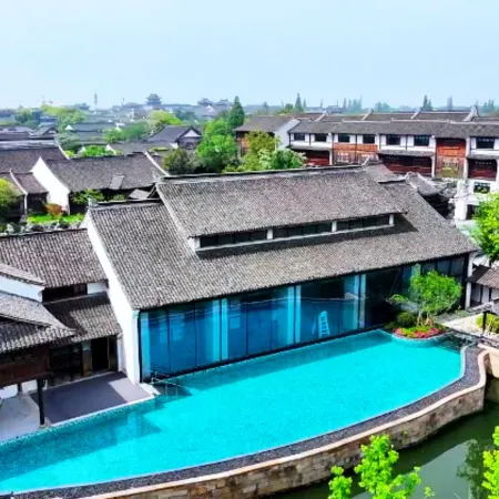 Yanguan Chaoyuezhicheng Xuande Gate Hotel