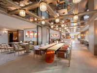 Atwell Suites Shanghai Wuning by IHG 普陀区周辺のホテル