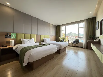 Chuyue Hotel Hotels in Shangri-La Passenger Station