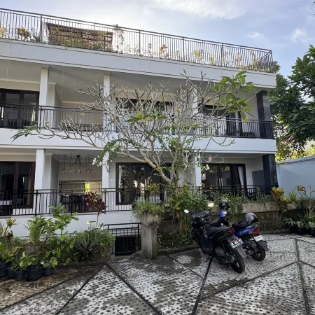 Green Hill Inn