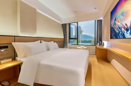 Yanting Jiaji Hotel (Fuhong Shuijing Licheng)