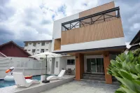 VivaDeva ,Luxury Pool Villa In Nimman 4BR Walk to MAYA MALL