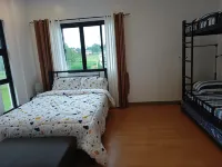 Casa Devino - Discover the Perfect Condo Getaway in Luxury, Kareoke, Netflix, Free Parking