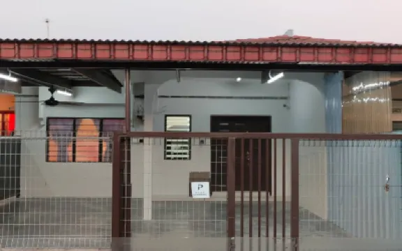 HARMONY HOMESTAY Hotels near Bandar Bukit Raja