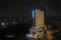 Suiton Plus by Paxton Chengdu Hotels in Chengdu