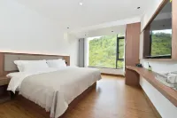 Huangguoshu Jimeng Homestay (Great Waterfall Ticket Center)