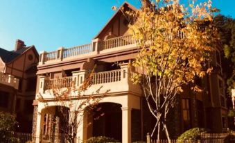 Swanburg Resort Hotel