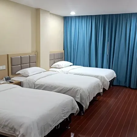 Shicheng Huayue Hotel