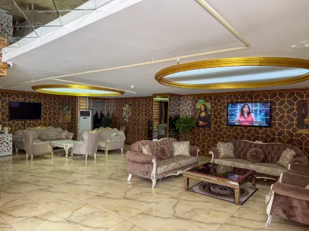 By Sultan Otel Отели рядом с достопримечательностью «Emir Sultan Cami»