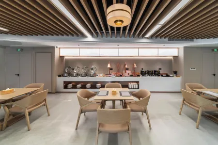 Xintou Haiyu Hotel Отели рядом с достопримечательностью «Donghu Digital Town»