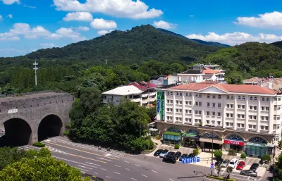 南京玄武湖智選假日飯店 南京郵電大學(三牌樓校區)附近的飯店