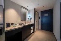 Hailan Hotel (Mudanjiang Railway Station Pedestrian Street)