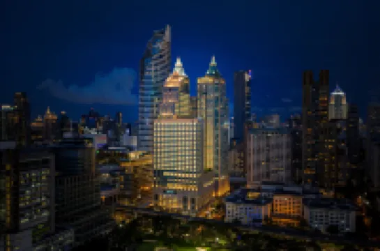 Grande Centre Point Prestige Bangkok Hotels near Thao Maha Brahma