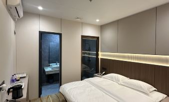 Yingtong Hotel